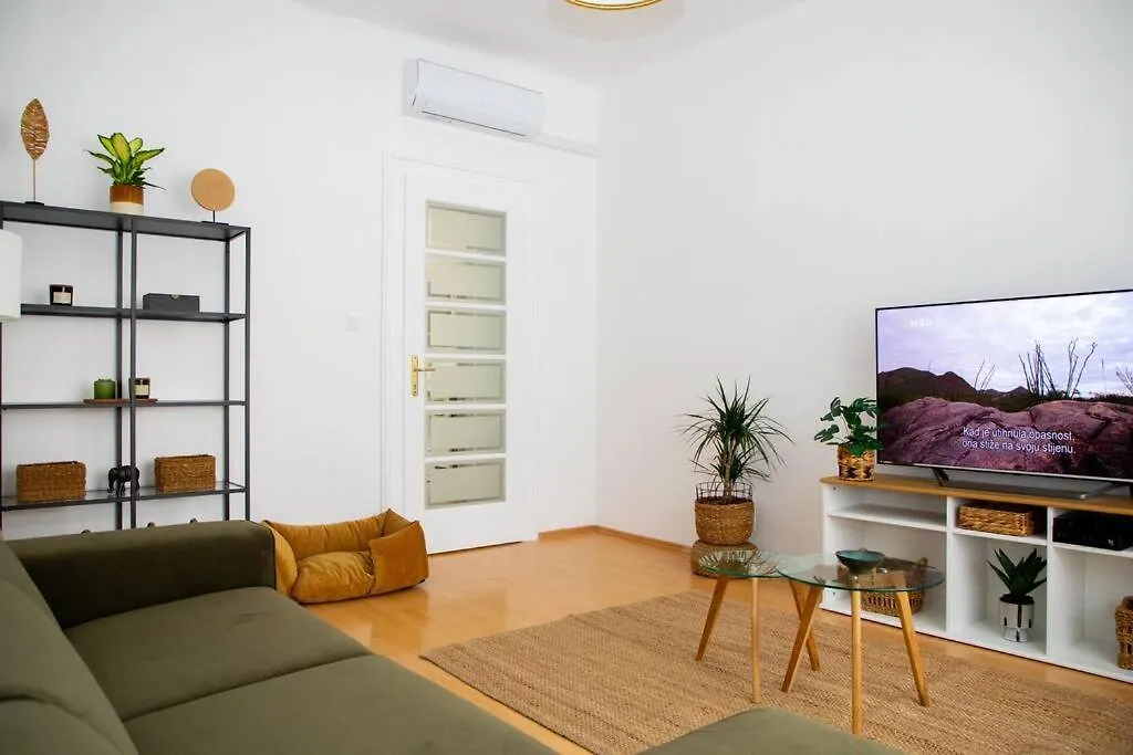 Brand New City Center Apartment Nostalgija Split