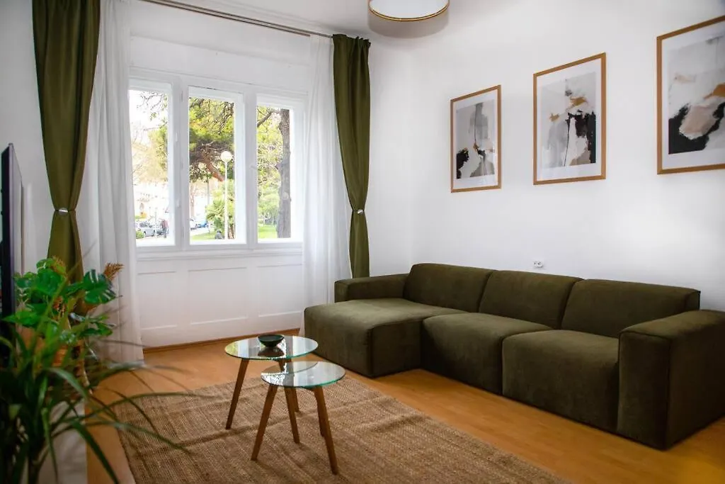 Brand New City Center Apartment Nostalgija Split
