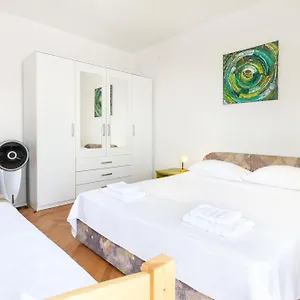 Apartment Dionis, Split